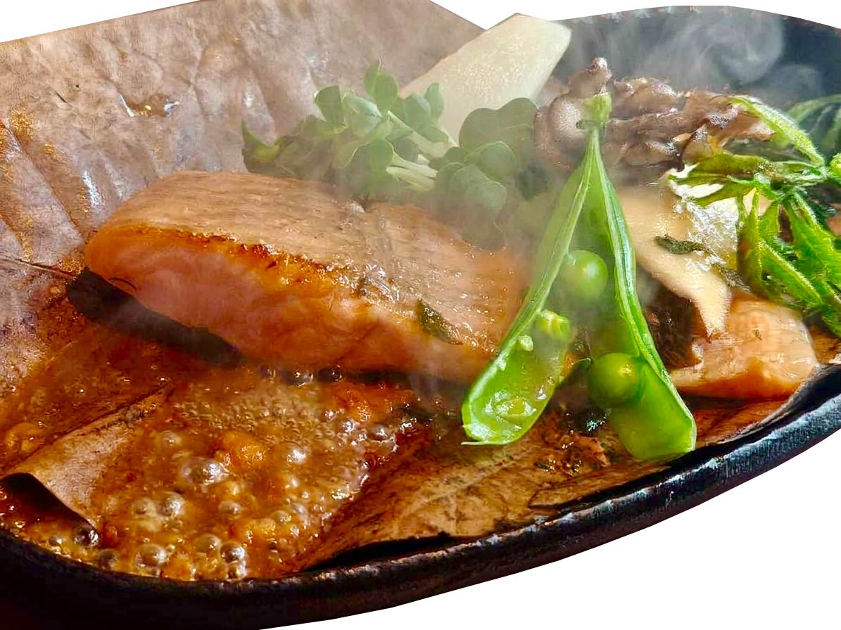 Shinshu salmon grilled with hoba miso, served with seasonal garnishes